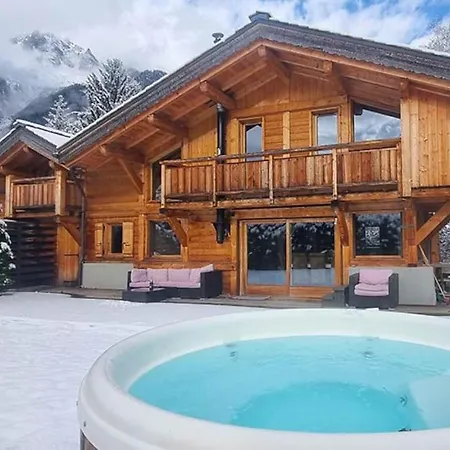 Chalet Les Drus - Luxury Chalet For 8